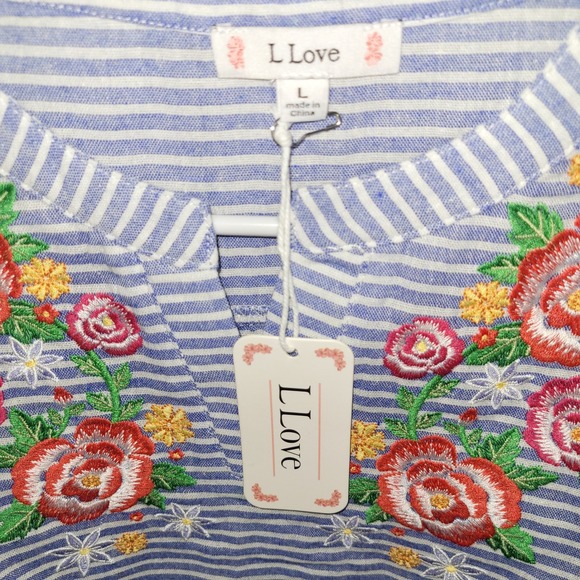 LLove Striped Embroidered Floral Top Blouse Blue White V Neck Cap Sleeve Size L - Picture 2 of 5